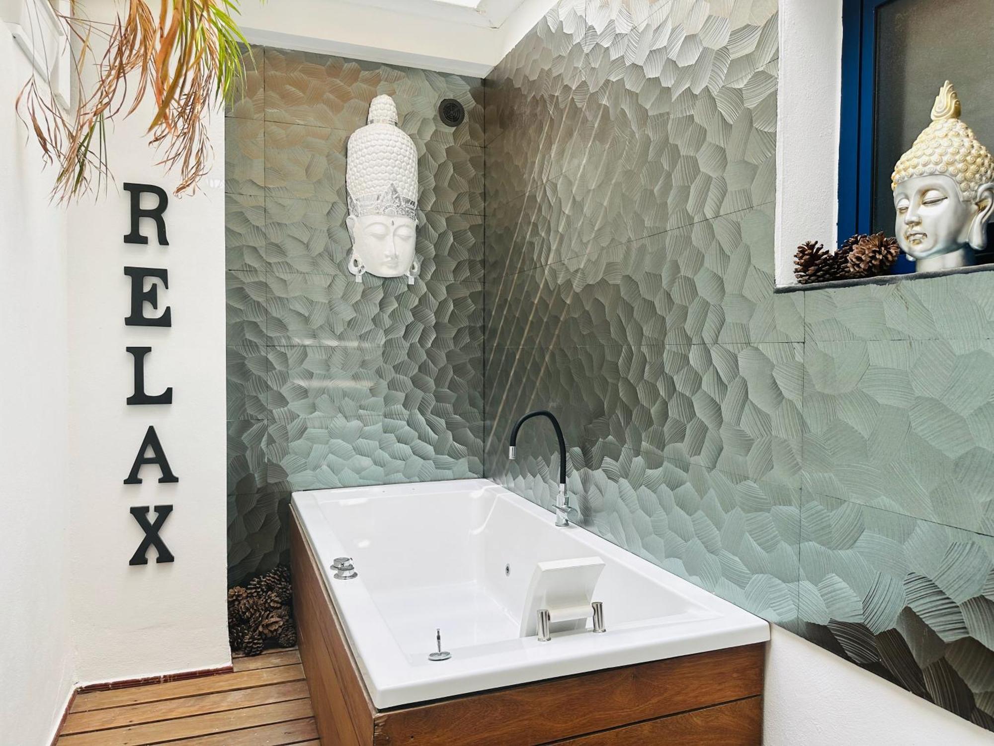 Pambnb - Chic Beachside Apartment Playa San Juan 외부 사진